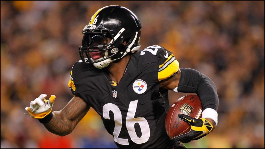 pits-leveon-bell-x2.jpg